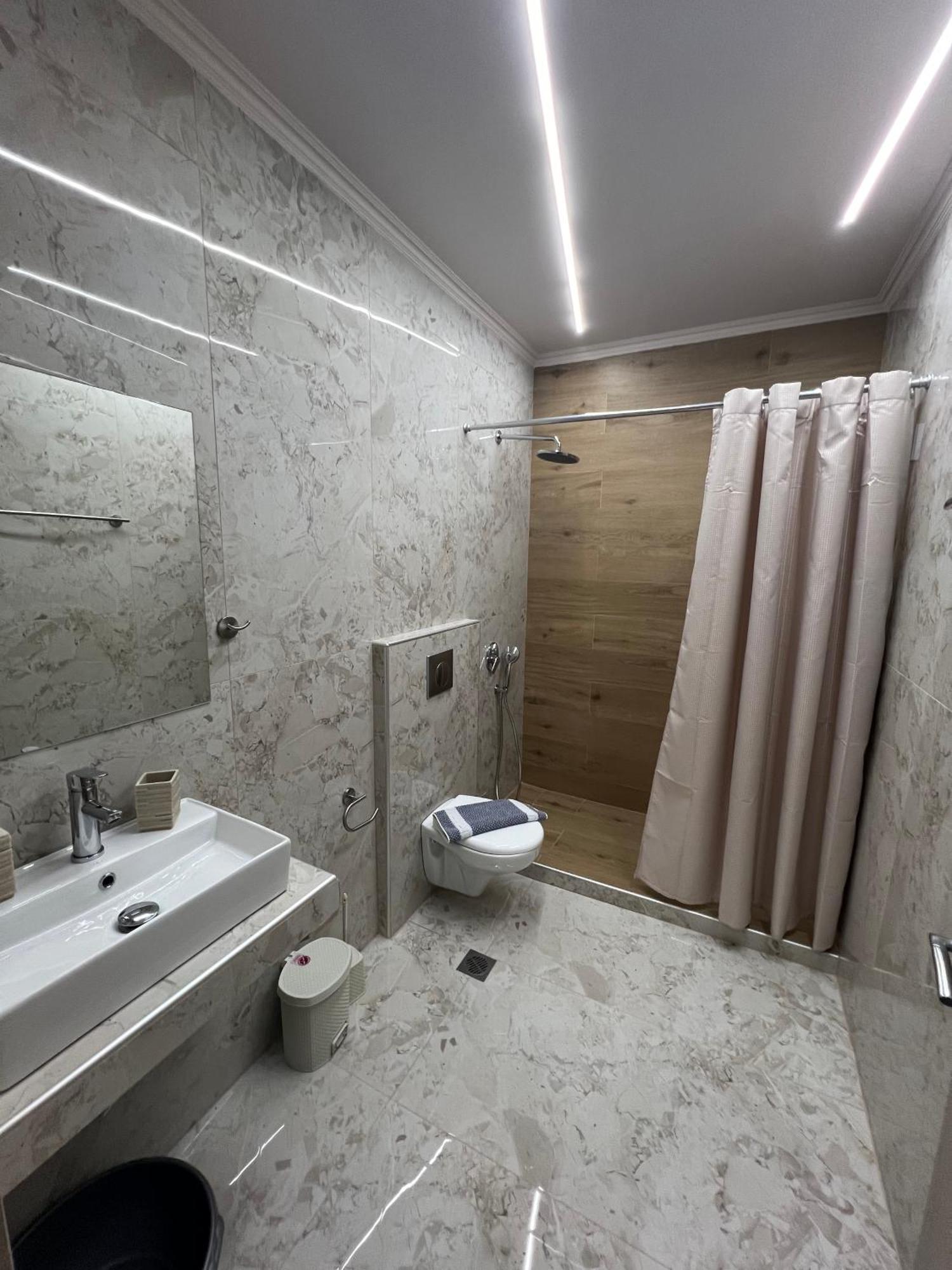 F&M House Semi Basement Hotel Sarti Ngoại thất bức ảnh